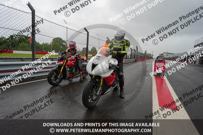 donington no limits trackday;donington park photographs;donington trackday photographs;estoril;event digital images;motorbikes;no limits;no limits trackdays;peter wileman photography;portugal;trackday;trackday digital images;trackday photos